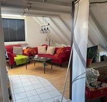 Großzügige 3,5 Zimmer Wohnung 1050 warm inkl Nebenkosten - Friedberg (Hessen)