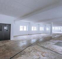 Lagerflächen 100qm bis 800 qm - 450,00&nbsp;EUR Kaltmiete, ca.&nbsp; 100,00&nbsp;m&sup2; in Schramberg (PLZ: 78713)