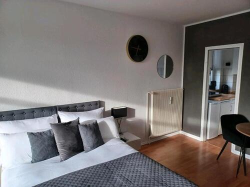 Foto - Voll möblierte 1-Zimmer-Wohnung mit Balkon alles inklusive