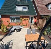 Doppelhaushälfte Haus mit großem Grundstück und Vollkeller - Lauenburg/Elbe