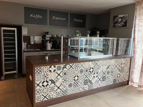 Foto - Voll möbliertes Café in bester Lage