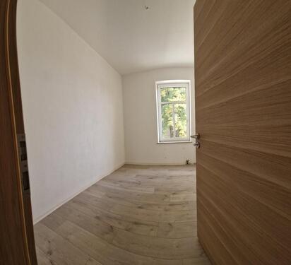 Foto - sanierte 5 Raum Wohnung, zentral gelegen