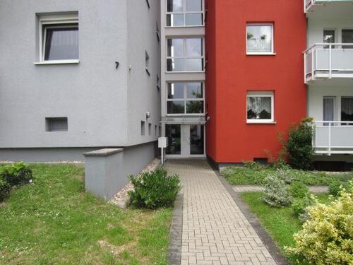 Foto - Für Senioren: barrierearme 2,5-Zimmer-Wohnung mit Dusche im EG!