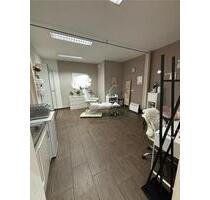 Kosmetik Raum zu vermieten - 500,00 EUR Kaltmiete, in Oberasbach (PLZ: 90522)