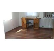 1-Zimmer Appartement - 390,00&nbsp;EUR Kaltmiete, ca.&nbsp; 34,00&nbsp;m&sup2; in Täferrot (PLZ: 73527)