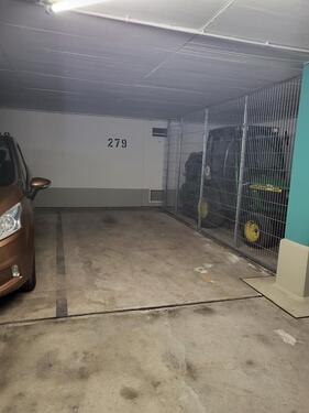 Foto - Tiefgaragenstellplatz Denningerstraße