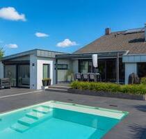 Ein Zuhause zum Verlieben - Architektur trifft Moderne - Stockelsdorf
