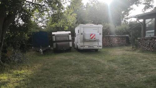 Foto - Stellplatz für Caravan, Anhänger, Trailer, Boot