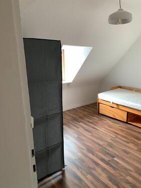 Foto - 3 Zimmer Dachgeschoßwohnung zur Miete in Hannover