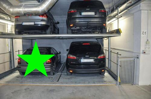 Foto - Duplextiefgaragenstellplatzparking lot duplex underground garage