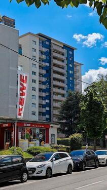 Foto - Verkehrsgünstige 3-Zi-Wohnung, zwei Balkone in S.- ZUFFENHAUSEN