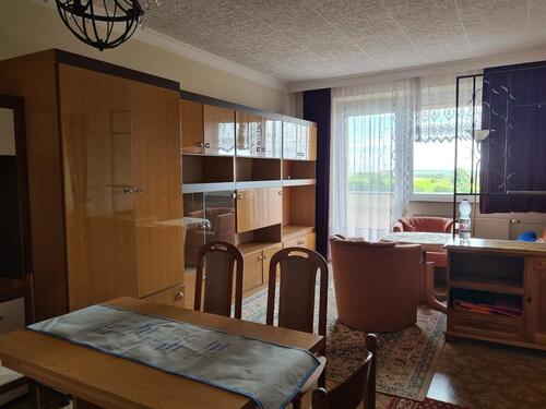 Foto - 2 Zimmer Dachgeschoßwohnung zum Kaufen in Bernstadt auf dem Eigen