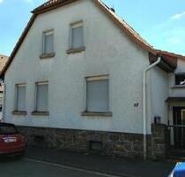 Einfamilienhaus freistehend mit Einl.Whg. Garage, Gerätehaus - Bad Nauheim