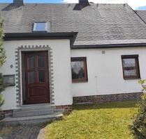 Reihenmittelhaus in Chemnitz - 159.000,00&nbsp;EUR Kaufpreis, ca.&nbsp; 160,00&nbsp;m&sup2; in Chemnitz (PLZ: 09127) Adelsberg