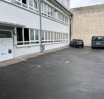 Außenstellplätze in der Bernardstr. 47-49 im Innenhof zu vermieten - Offenbach am Main Hafen