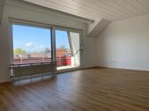 Foto - Attraktive 2,5-Zimmer-Dachgeschosswohnung mit Balkon in FN