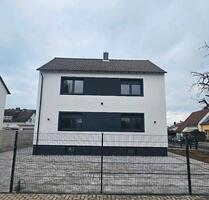 2½ Zimmer Souterrainwohnung Frisch kernsaniert Parkplatz Garten - Obertshausen