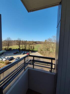 Foto - Sanierte 2-Zimmer-Wohnung mit Balkon (Traumausblick)