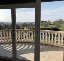 Helle gemütliche Wohnung mit Balkon und tollem Ausblick - Wiehl