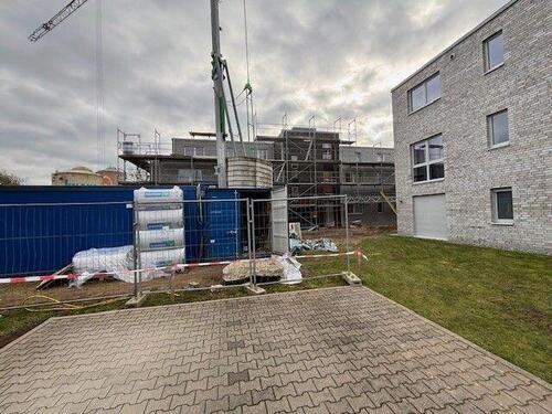 Foto - Erstbezug im Neubau: 3 Zimmer auf ca. 84,41 m² im Staffelgeschoss mit Aufzug und tollem Balkon