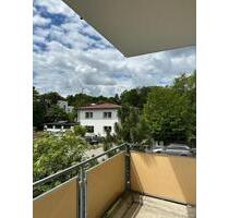 3-Zimmer-Wohnung, Südbalkon, sehr zentrale Lage - Gauting