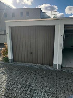 Foto - Garage mit Stromanschluß in Anspach zu vermieten