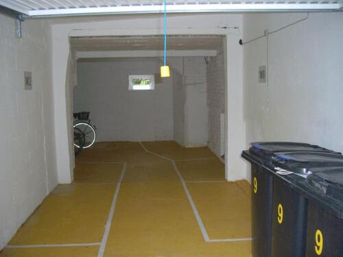 Foto - Motorrad Stellplatz Bochum City-Süd Nähe BBMus. 25€mtl ab 0426