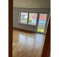Große, helle 3 Zimmerwohnung mit Garten - Oberdachstetten