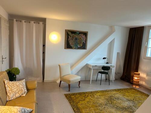 Foto - Schönes möbl. WG Zi, eig. Bad, 31qm in gr. Altbau befrunbefr.