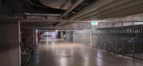 Foto - Stellplatz in Tiefgarage (01277) Keine EXTRA-Betriebskosten!