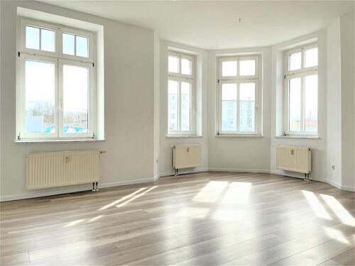 Foto - Schöne 4 Raum Whg. mit Erker, offener Küche & Aufzug!