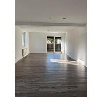 Großzügig geschnittene 4-Zimmer-Wohnung in zentraler Lage - Wolfsburg Großzügig geschnittene 4-Zimmer-Wohnung in zentraler Lage - Wolfsburg