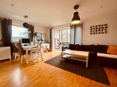 Foto - Zentrale 3-Zimmer-Wohnung mit Blick auf den Park ***Miete***