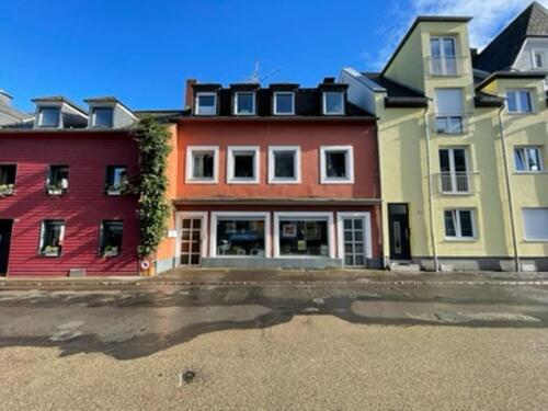 Foto - Großzügiges Mehrfamilienhaus mit 400m2 Garten in Trier-Süd