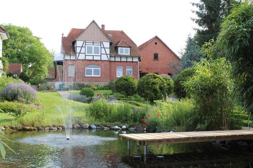 Foto - Wohnung in herrlicher Lage mit parkähnlichen Garten zu vergeben