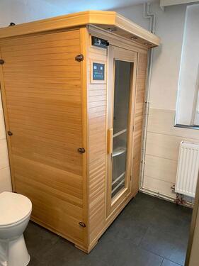 Foto - Schönes Wohnhaus mit Garage und Carport