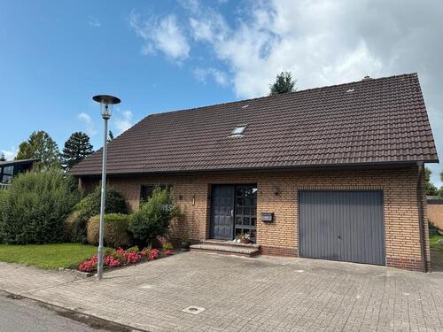 Foto - Ohne Makler - Einfamilienhaus mit Garage in Augustfehn
