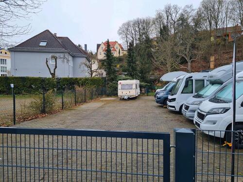 Foto - Stellplatz Parkplatz Wohnwagen, PKW usw
