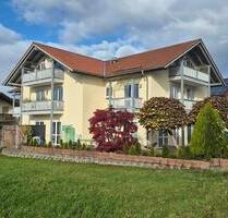 Helle 2-Zimmer Dachgeschosswohnung von Privat *provisionsfrei* - Saaldorf-Surheim