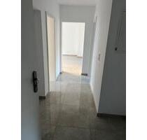 3-ZKB mit Balkon Rodenhof - 940,00&nbsp;EUR Kaltmiete, ca.&nbsp; 80,00&nbsp;m&sup2; in Saarbrücken (PLZ: 66113) Malstatt
