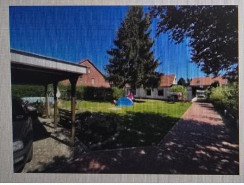 Foto - Nettes Haus mit 2 vermieteten Wohnungen auf großem Grundstück