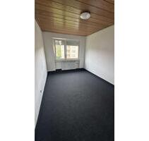 3 Zimmerwohnung Uhingen 73066 - 1.250,00&nbsp;EUR Kaltmiete, ca.&nbsp; 80,00&nbsp;m&sup2; in Stuttgart (PLZ: 70376) Bad Cannstatt