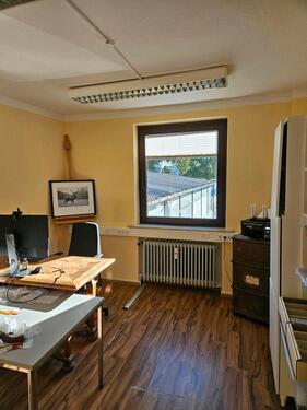 Foto - Helles Büro in Reinbek inkl. WLAN & Reinigung – flexibel kündbar