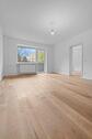 Foto - Erstbezug nach Sanierung: 2-Zimmer Wohnung mit Einbauküche und Balkon