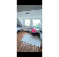 Dachgeschosswohnung in Köln-Mülheim – ab sofort