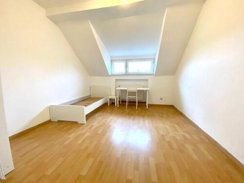 Foto - Möbliertes WG Zimmer in Düsseldorfer Innenstadt