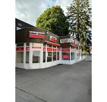 Gewerbeimmobilie zum Mieten im Zentrum Lebenstedt mit Parkplätze - Salzgitter Ortschaft Nord