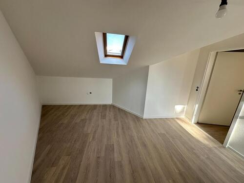 Foto - Sanierte 3-Raum–Wohnung mit Terrasse über den Wolken Apoldas