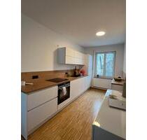 Schöne 2-Zimmer Wohnung, hohe Ablöse & niedrige Miete - München Bogenhausen