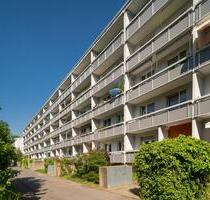 Familienfreundliche 4-Zimmerwohnung im Blumenviertel - Halle (Saale) Halle-Neustadt